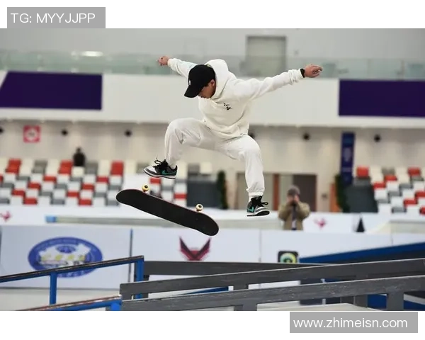 成都滑板队在世界攀岩锦标赛中的团队协作表现分析与点评 成都滑板队在世界攀岩锦标赛中的团队协作表现分析与点评